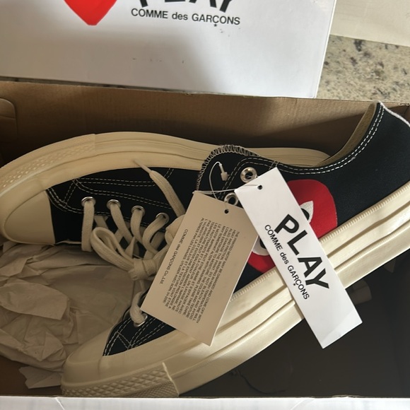 Authentic Converse X Comme des Garcons - Picture 2 of 6